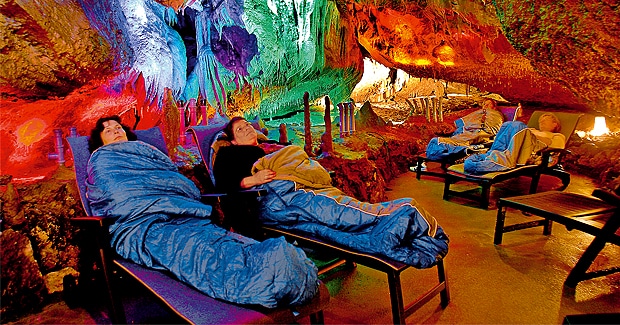 Foto campings bij grotten