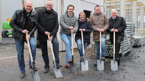 Eerste schop in de grond LMC