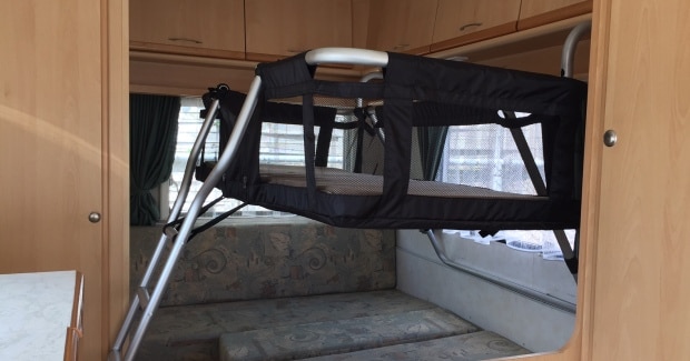 UWIS Caravanbed: extra slaapruimte voor jong kind