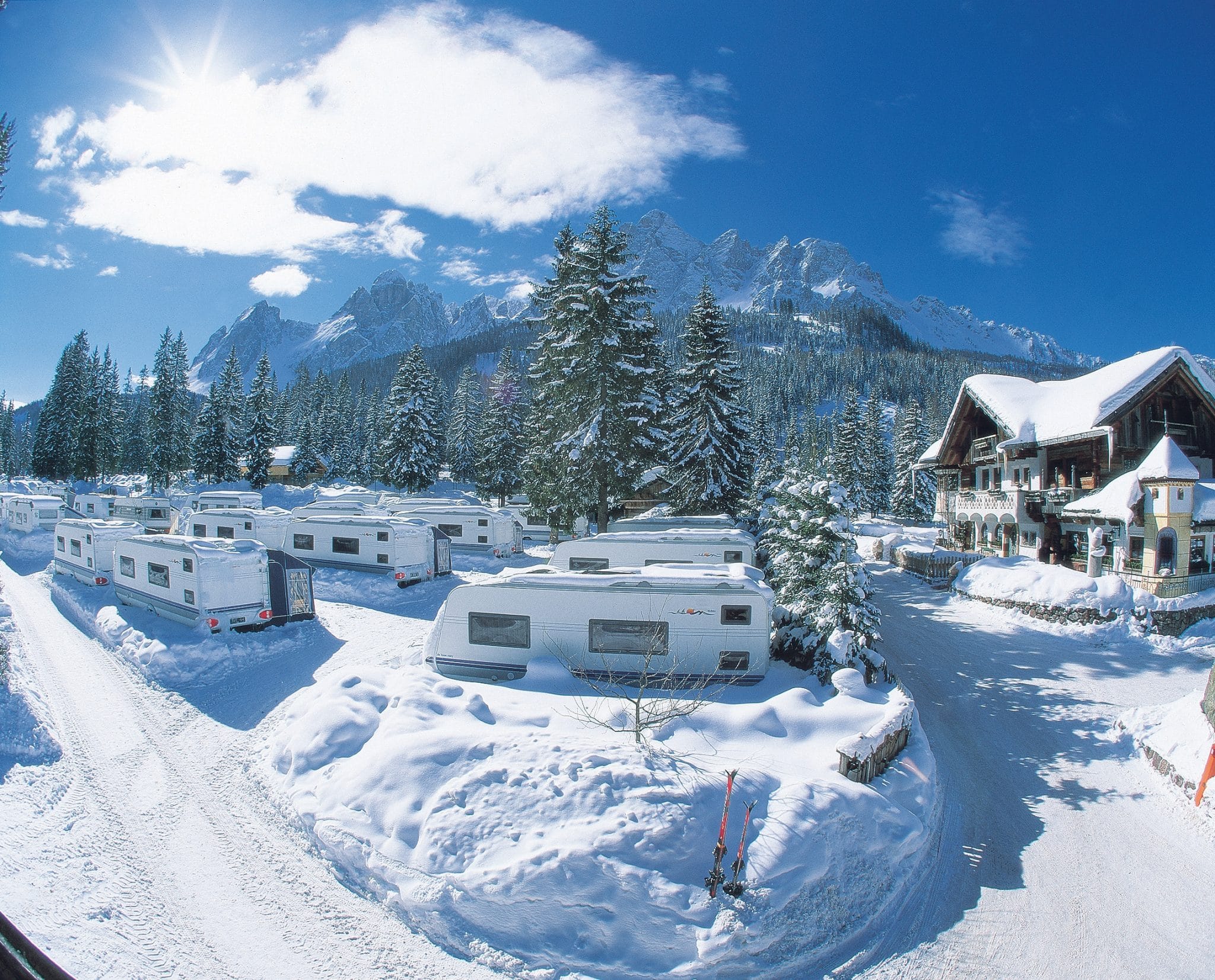 100997 ITA-G02-30 Caravan Park Sexten, Sexten/Sesto, Trentino-Alto Adige, Italië