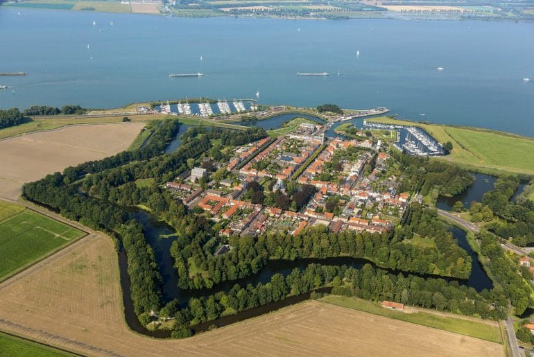 Noord-Brabant_Willemstad_luchtfoto