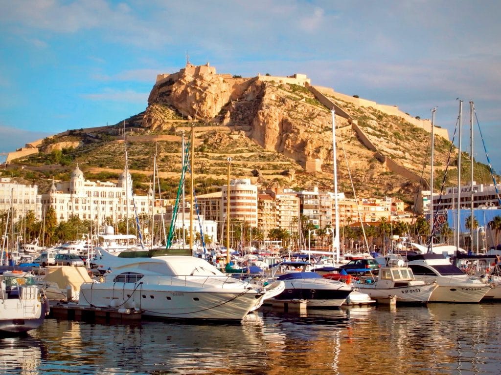 Castillo-de-Santa-Barbara_Alicante_foto-Victoriano-Javier-Tornel-Garcia