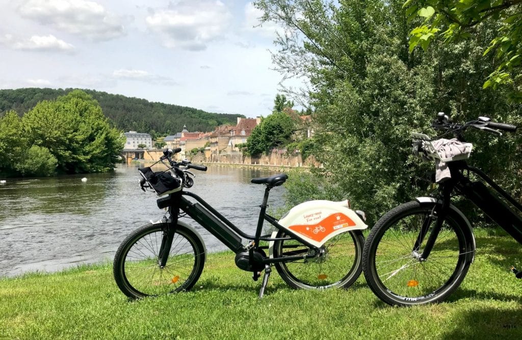 Dordogne_VAE-vélo-bord de Vézère ©A.Borderie17_web