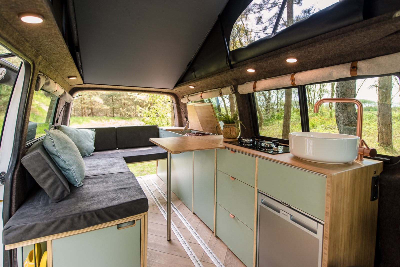 Camp-r VW Transporter interieur