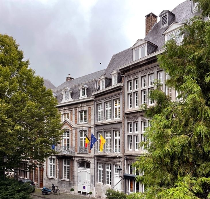 Pitstop in Luik facades 1