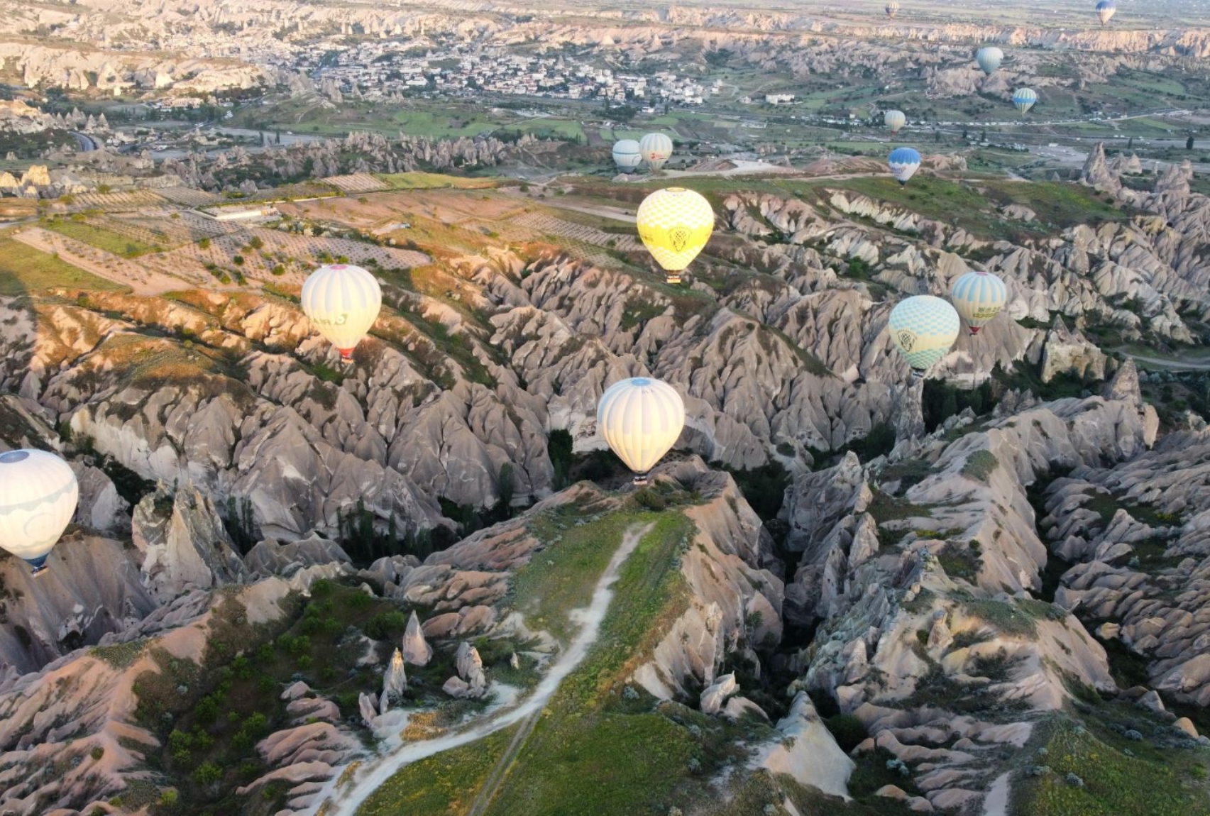 Familie Hommes_camperreis_Zuid-Europa_Cappadocië_luchtbalonnen_drone