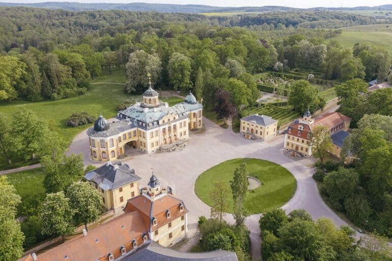 12 Duitse stedentips_Weimar_Schloss_Belvedere_mit_Schlosspark