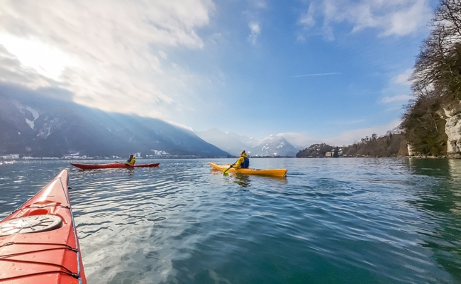 Winterkamperen Berner Oberland_kajakken Brienzersee