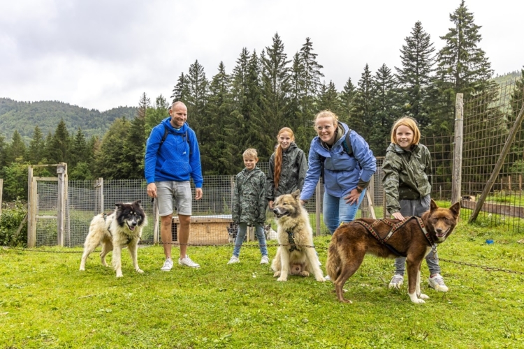 TestTour Jura_testteam Actieve Levensgenieters_cani-rando_met vijven