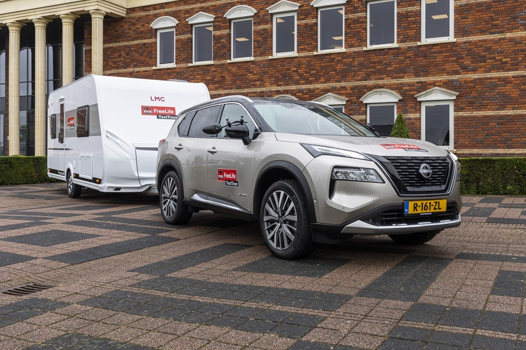 TestTour Jura_testteam Actieve Levensgenieters_test Nissan X-Trail_combinatie_kantoor ACSI