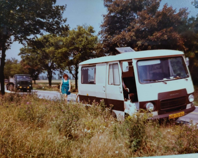 1e camper, Peugeot buscamper Hongarije