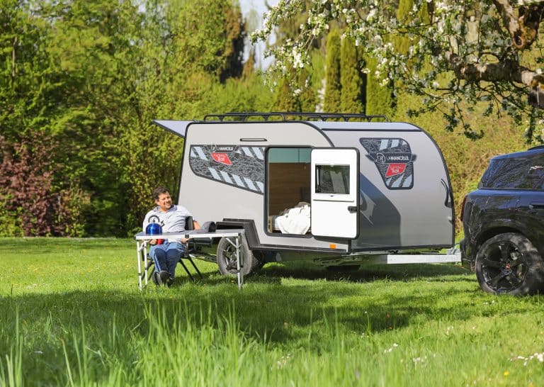 Deze Fantaisy Trail Past Prima Achter Een Lichte Trekauto Deze Fantaisy Trail Past Prima Achter Een Lichte Trekauto