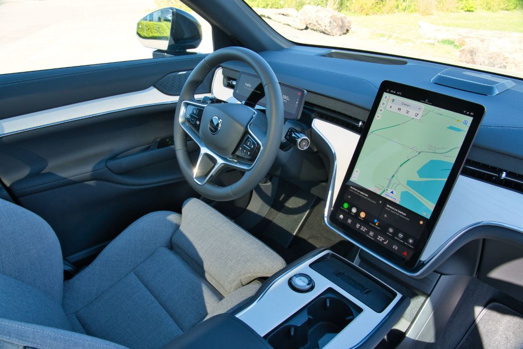 Volvo EX90