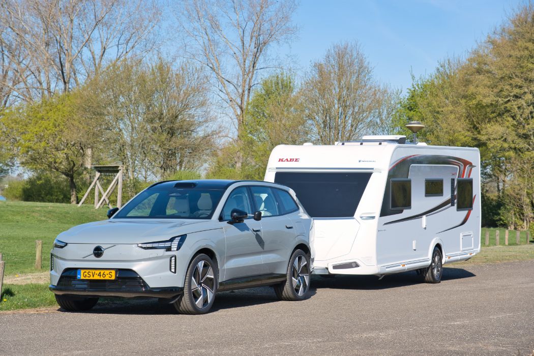 Volvo EX90