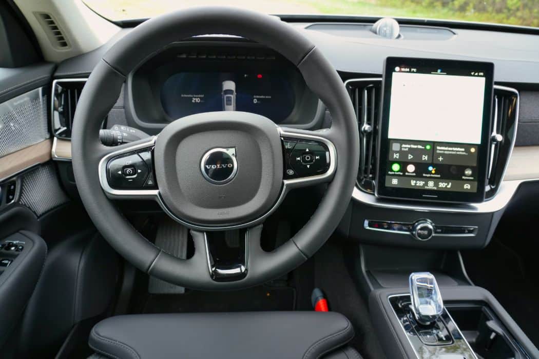 Volvo EX90