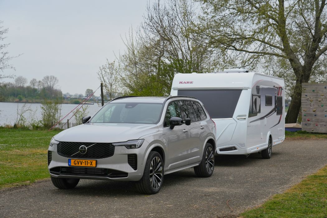 Volvo EX90