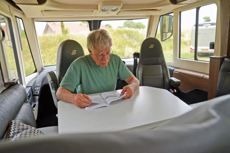 Camperhandboek/Arie de Ruijter