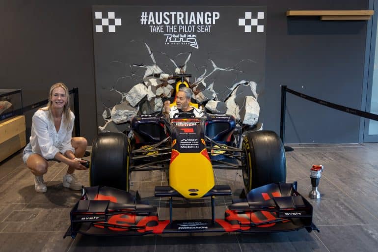 TestTour Steiermark_Ben en Katrien_Red Bull Ring_,bolide Max Verstappen