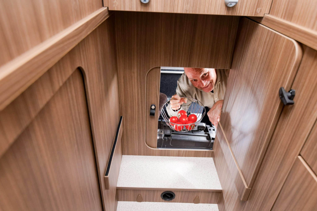 f_0258_LMC_Cruiser_IPO_DxO