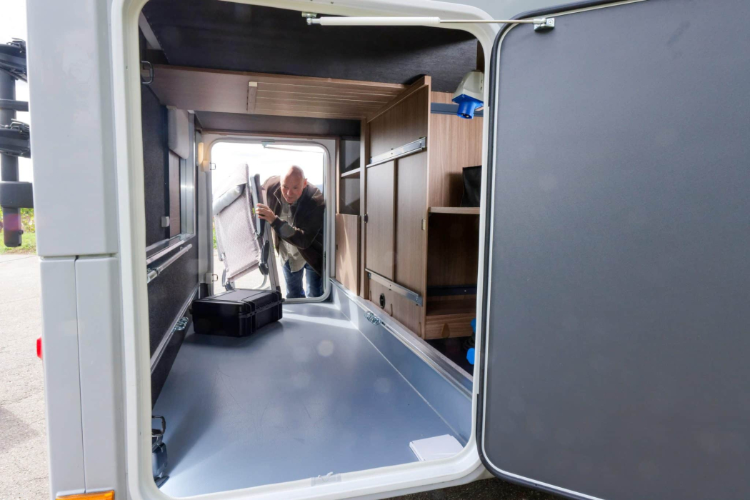 f_0262_LMC_Cruiser_IPO_DxO